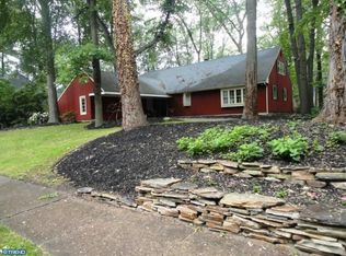 122 Ashford Rd, Cherry Hill, NJ 08003