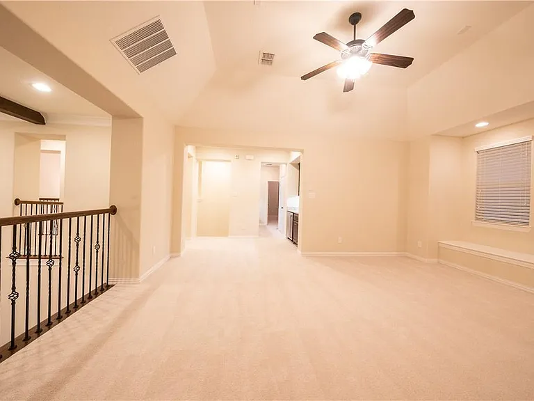 879 Grassy Shore Ct — Photo 9