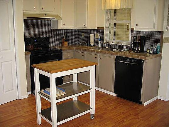 4th image of 112 Robin Ln