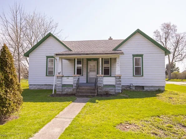 302 N Center St, Lagrange, OH 44050