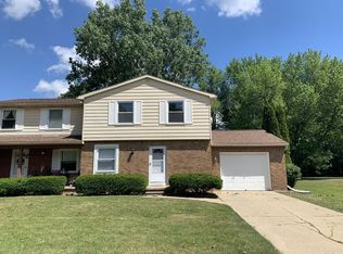 2960 Briarwick Ct, East Lansing, MI 48823