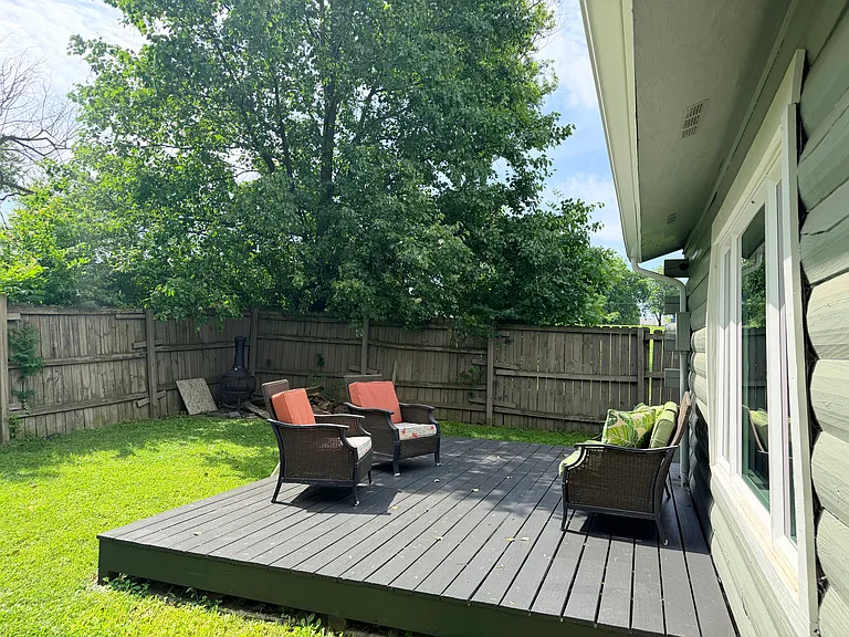 1376 Deerfield Rd — Photo 13