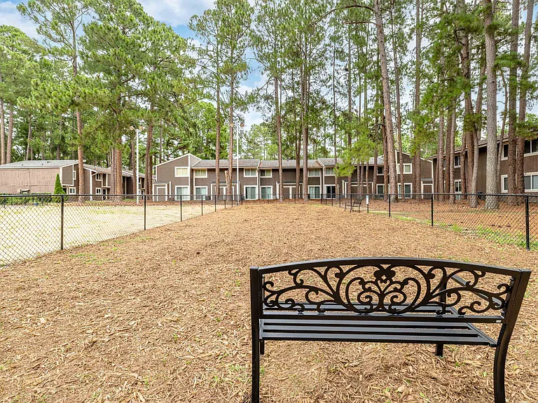Leash-Free Dog Park at Keystone at Fayetteville, NC