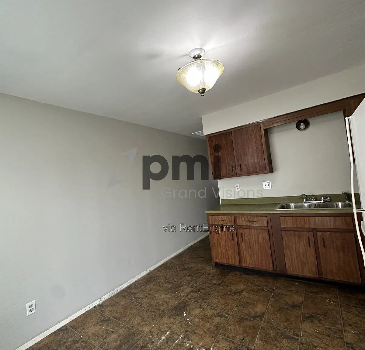 2 bed, 1.0 bath, 1487 sqft, $770 — Photo 3