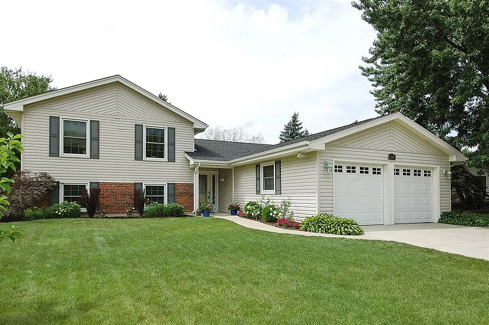 254 Evergreen Ln photo 1