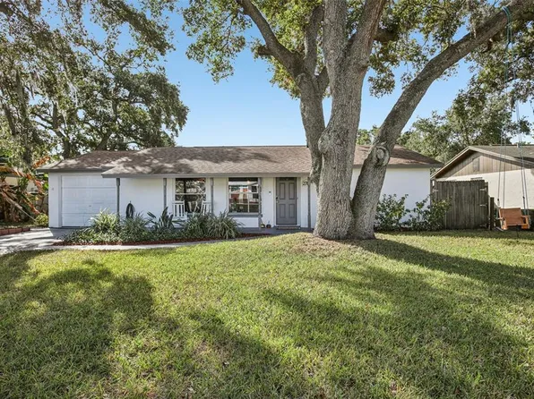 2767 Dovewood St, Clearwater, FL 33759