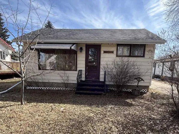 5127 W 52nd St, Mannville, AB T0B 2W0