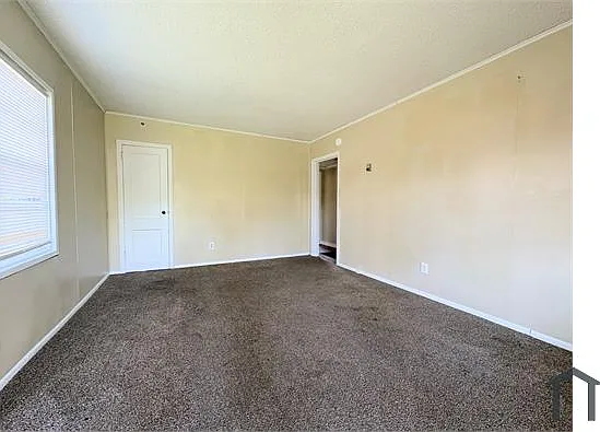 3 bed, 1080 sqft, $1,100 — Photo 1