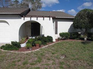595 Foxwood Blvd, Englewood, FL 34223