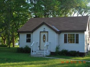 406 S Yale Ave, Litchfield, MN 55355