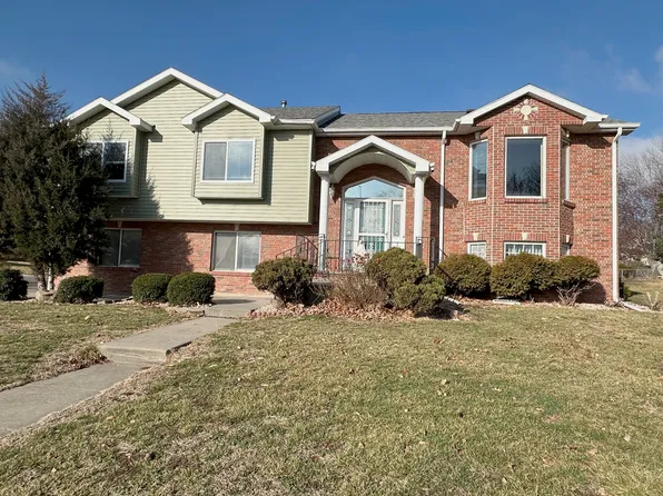 2620 Jacquelyn Dr, Lincoln, NE 68512
