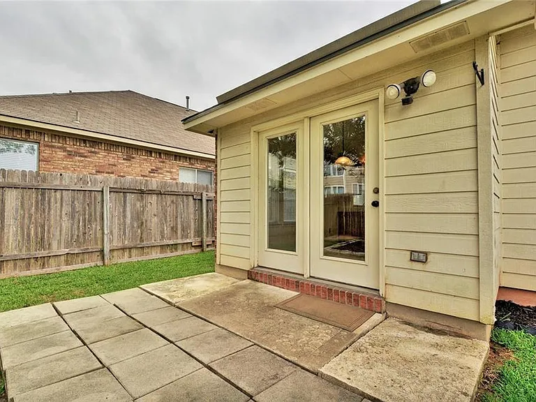 2624 Century Park Blvd — Photo 28