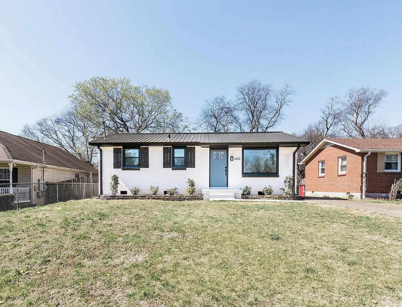 3 bed, 924 sqft, $2,100 — Photo 4