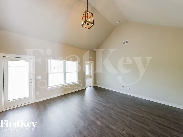 60 County Road 1701 — Photo 3