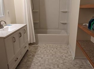 341 Main St, Racine, WI 53403