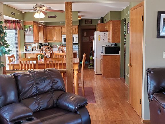 5th image of 6823 Bellvue Ct