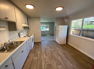 102 Leland St, Santa Rosa, CA 95404