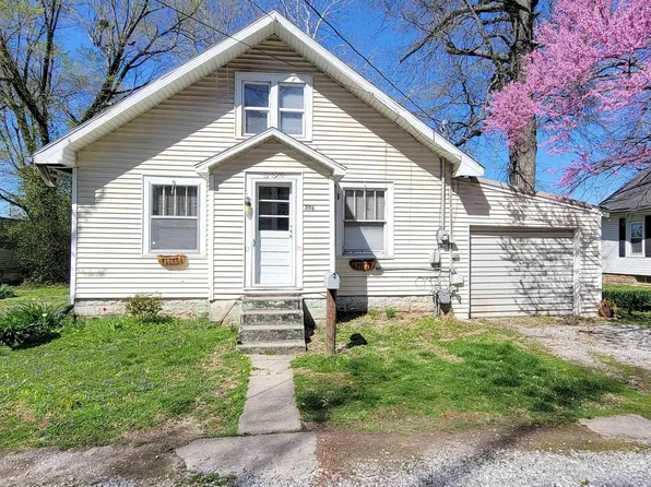 306 Valbert St, Flora, IL 62839