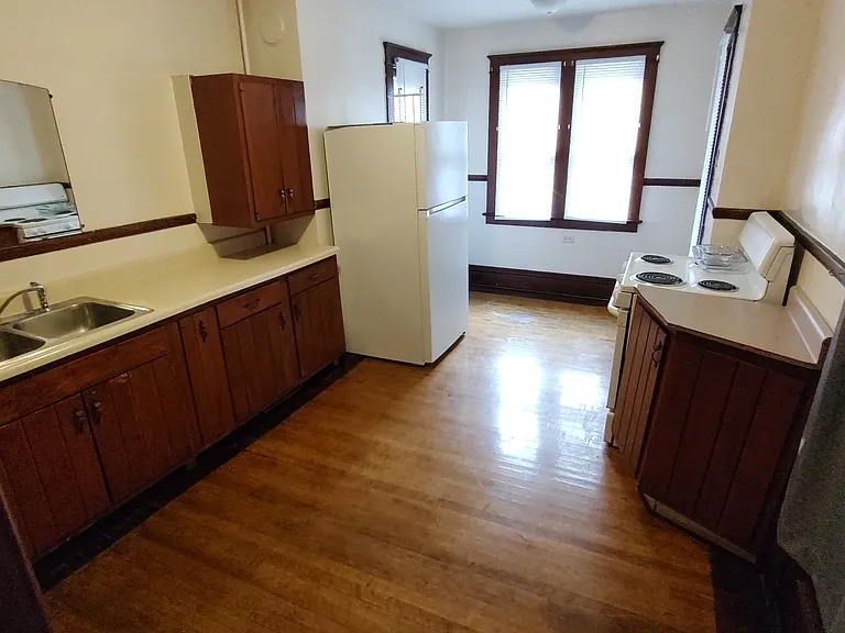 35 Calhoun St #D — Photo 7