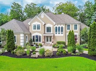 451 Berwick Cir, Aurora, OH 44202