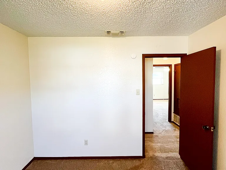 1504 Jefferis Ave — Photo 33