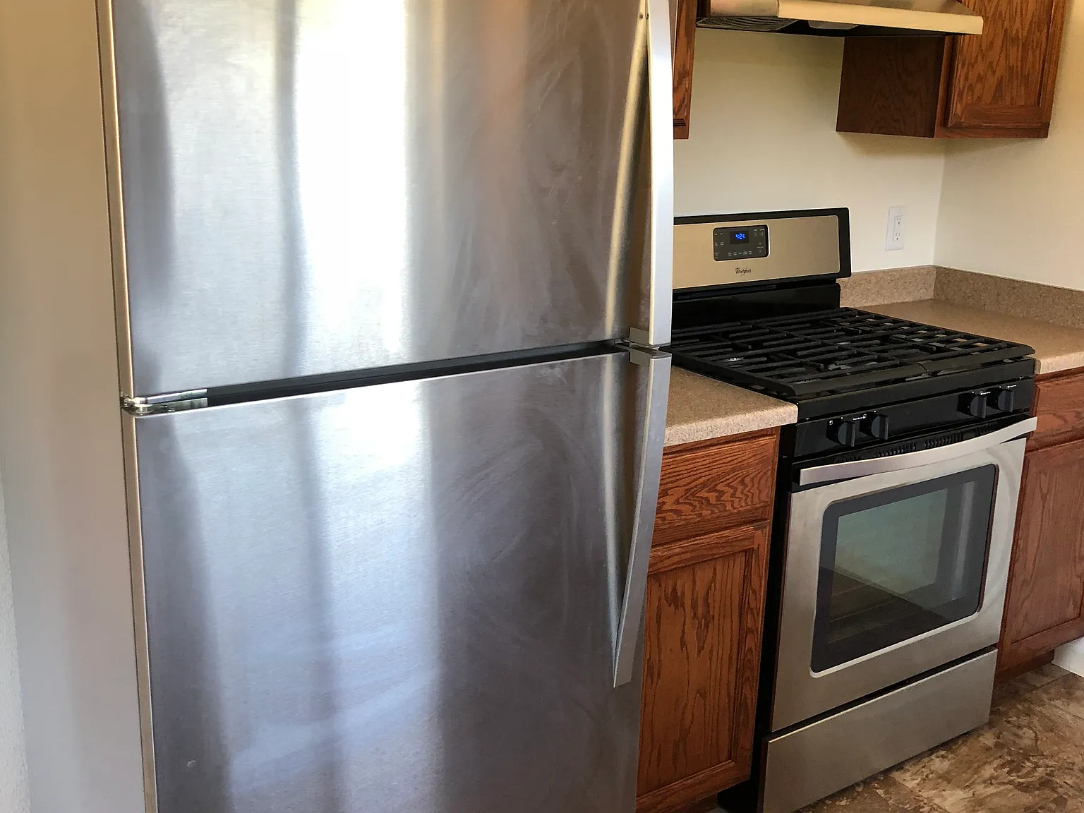 2 bed, 875 sqft, $1,250 — Photo 1