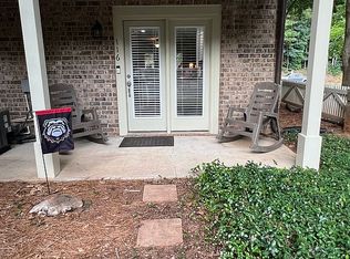 660 Barnett Shoals Rd APT 116, Athens, GA 30602