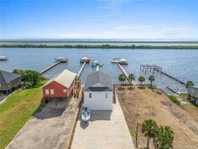 555 Lake Breeze Rd, Hackberry, LA, 70645