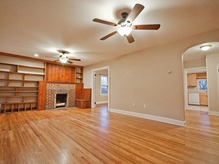 234 E Hamilton Ave — Photo 7