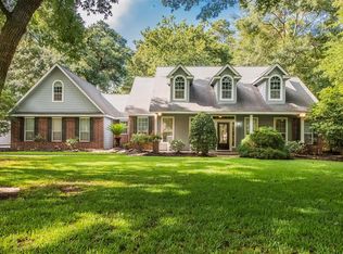 727 Commons Lake Edge Dr, Huffman, TX 77336