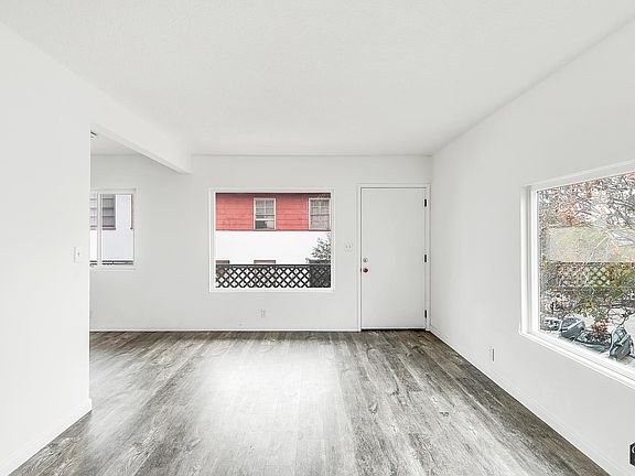 5th image of 2023 Reservoir St #5