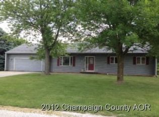 51 Meadow Ln, Fisher, IL