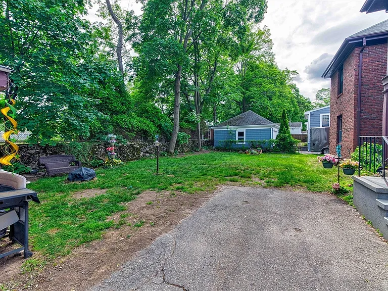 34 Weston Ave #4 — Photo 26