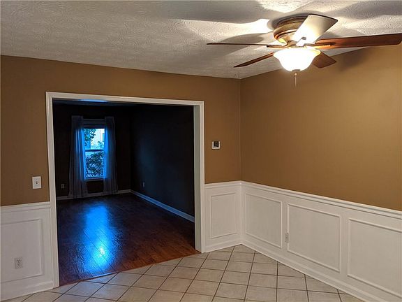 3rd image of 4163 Oakwood Way