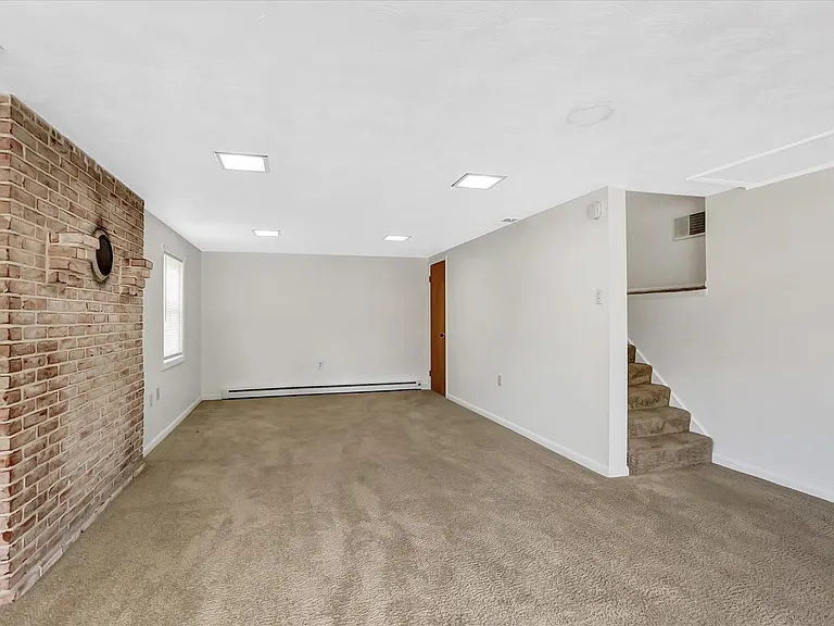 15 Stephen Rd — Photo 26