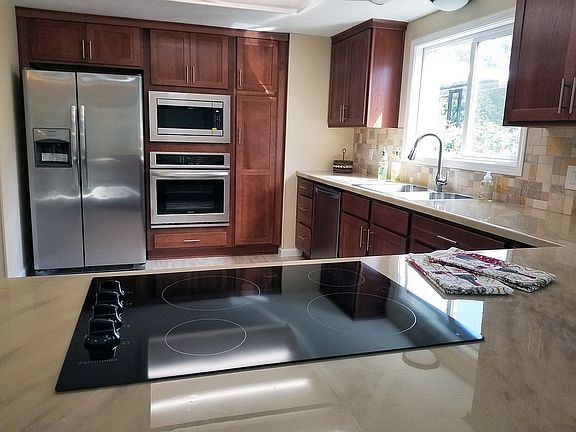 STAINLESS STEEL APPLIANCES