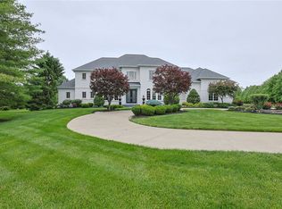 917 Clover Ln, Lebanon, OH 45036