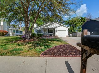 335 Camelot Dr, Goose Creek, SC 29445
