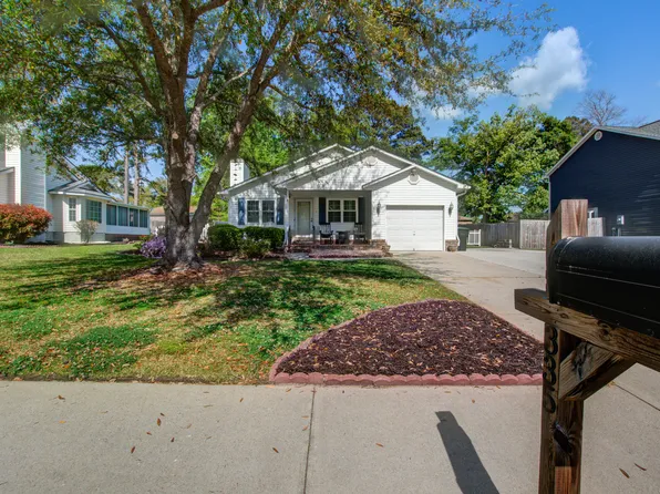 335 Camelot Dr, Goose Creek, SC 29445