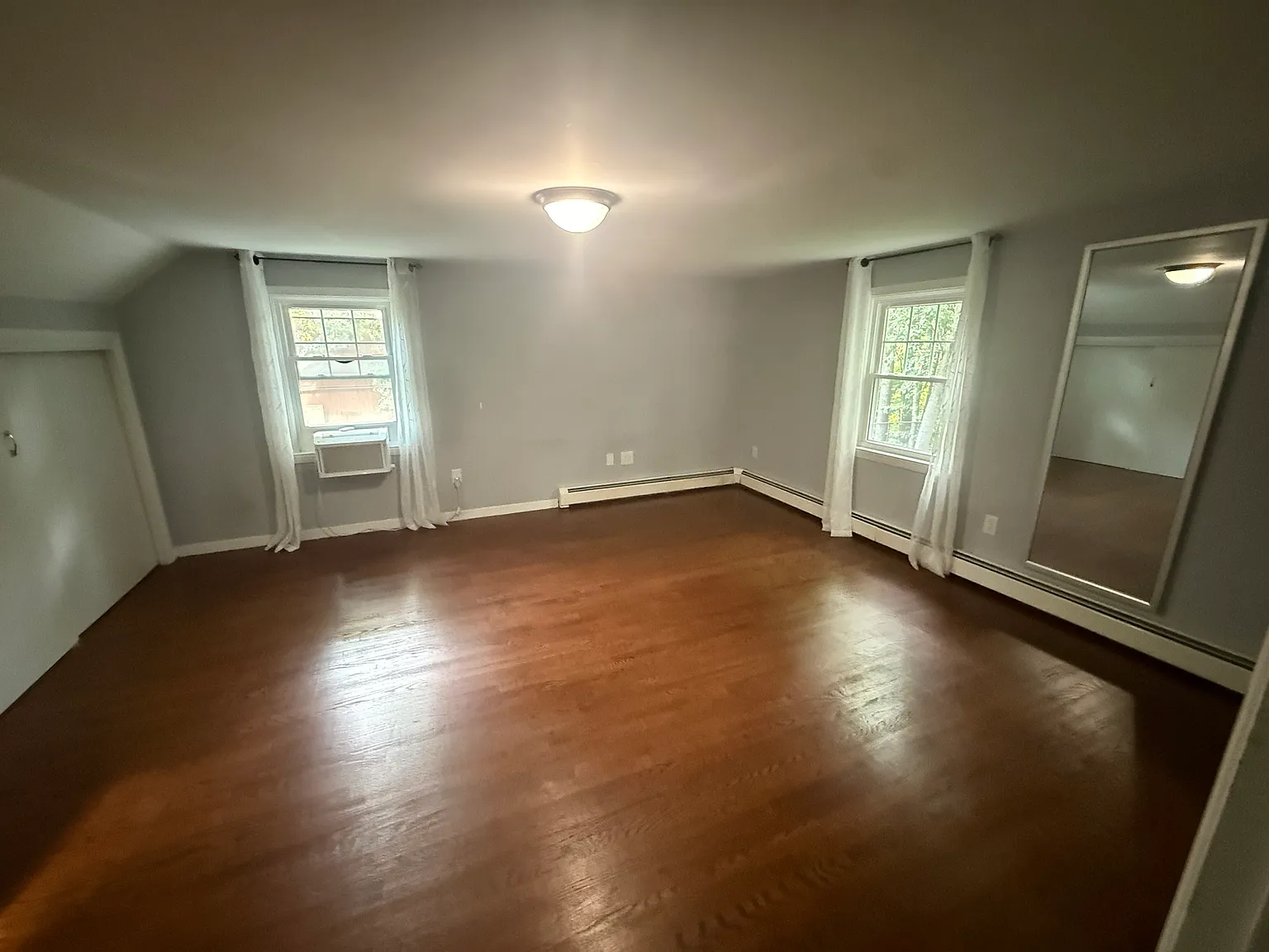 3 bed, 1386 sqft, $3,500 — Photo 1