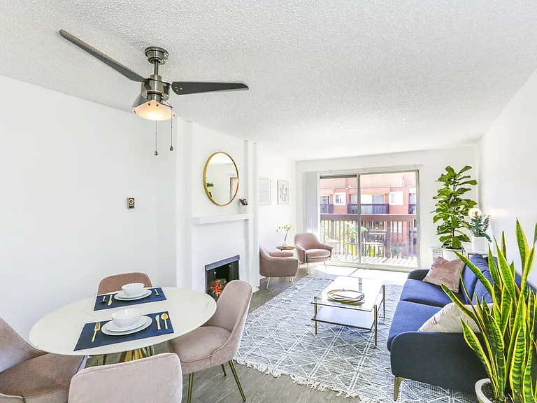 Westwood Villa — Photo 14