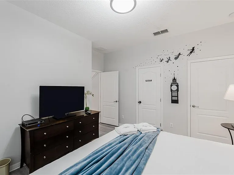 8961 Majesty Palm Rd — Photo 5
