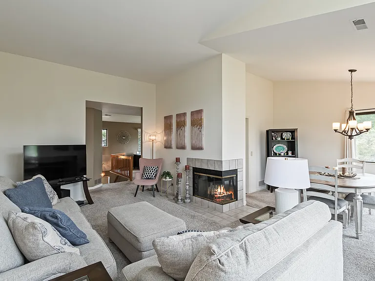 884 Shoreline Rd #884 — Photo 8