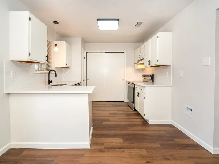 731 Garden Meadow Dr — Photo 9