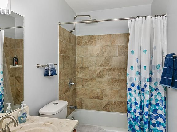 5th image of 6900 Roswell Rd APT D1