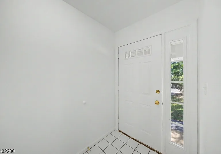 415 Union St — Photo 8