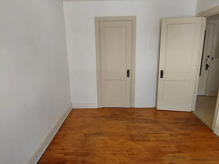 1168 Grand Ave — Photo 8