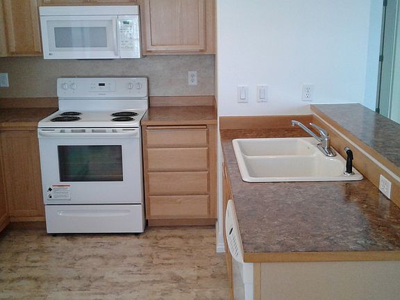 3rd image of 3604 White Sands Ln