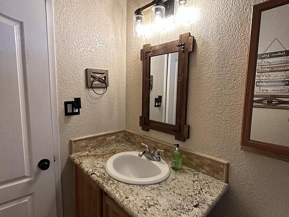 5th image of 6601 Lindbrook Way