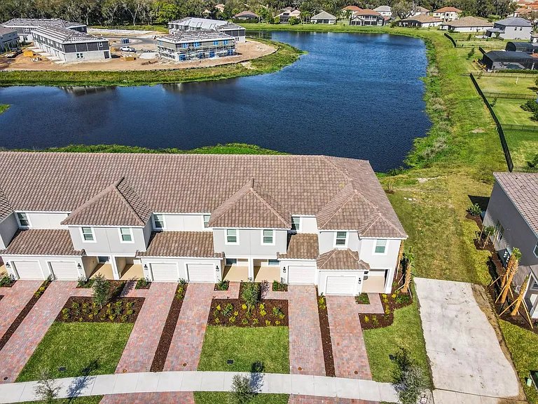 3588 Landing Net Dr — Photo 3